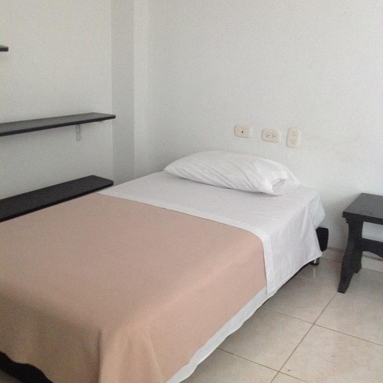 Hotel Calamo Plaza Pitalito Habitación foto