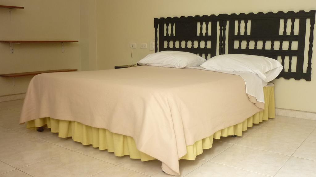 Hotel Calamo Plaza Pitalito Habitación foto